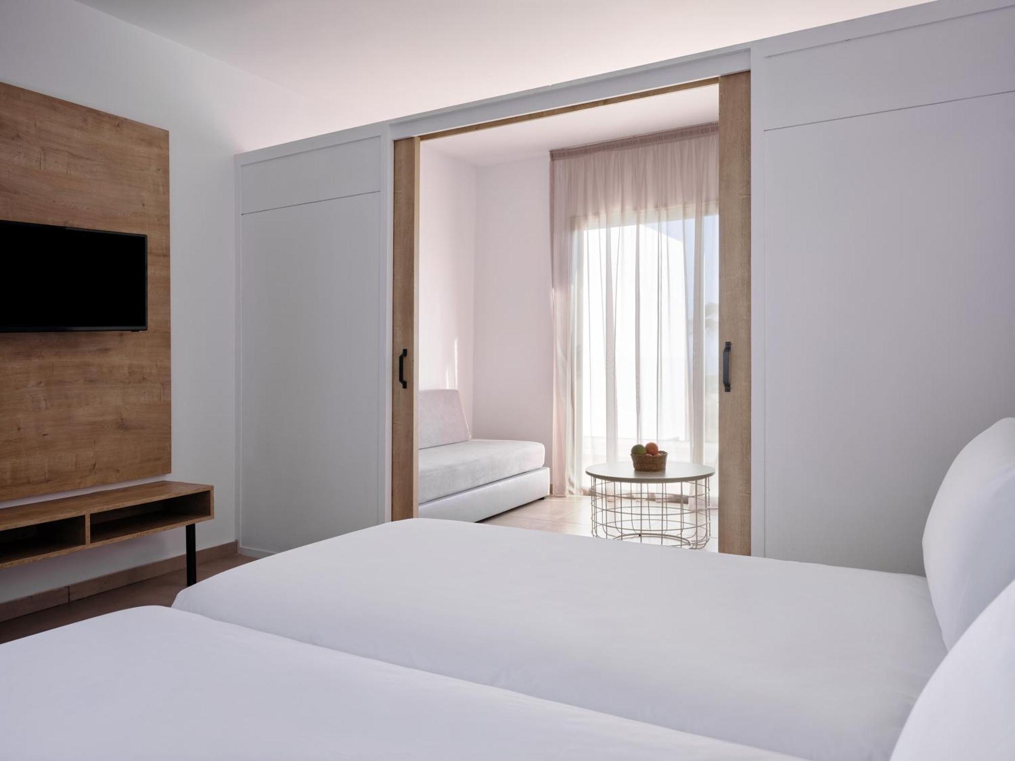 Atlantica Panthea Resort Aya Napa Dış mekan fotoğraf