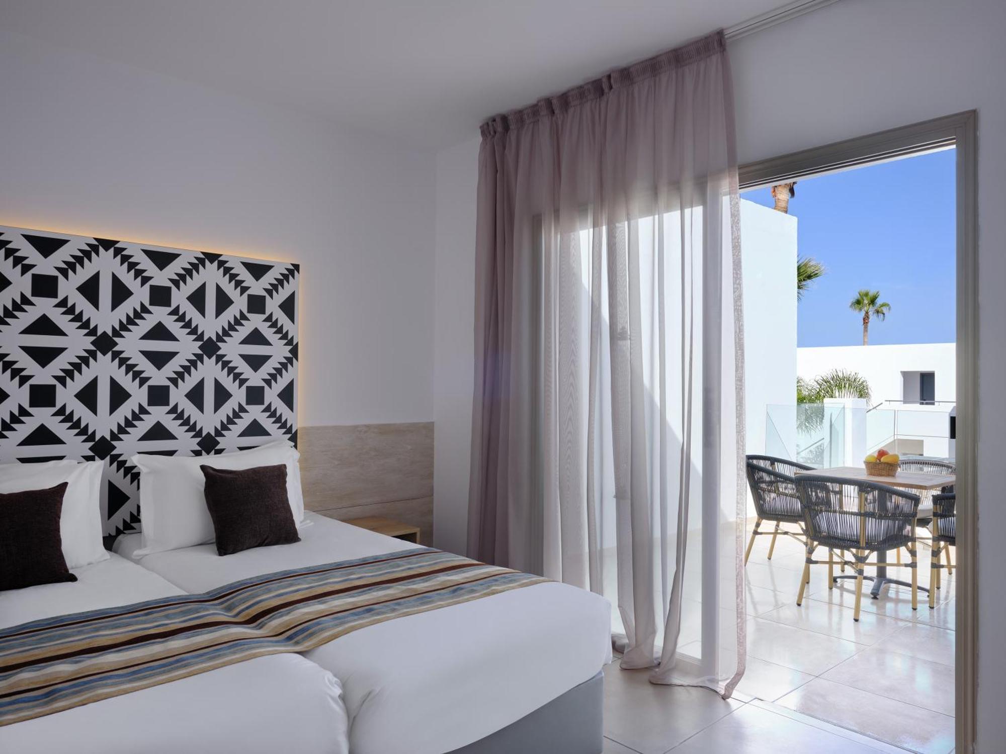 Atlantica Panthea Resort Aya Napa Dış mekan fotoğraf