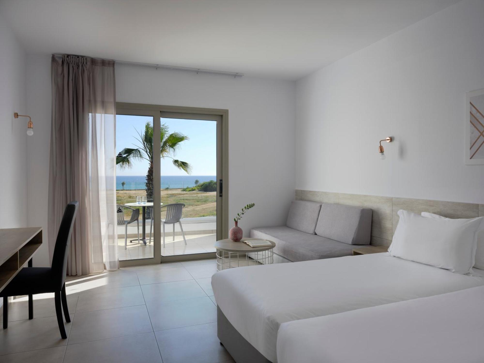 Atlantica Panthea Resort Aya Napa Dış mekan fotoğraf